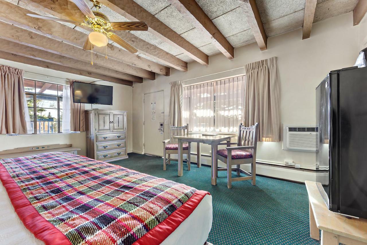 Kachina Lodge Resort And Meeting Center 타오스 외부 사진